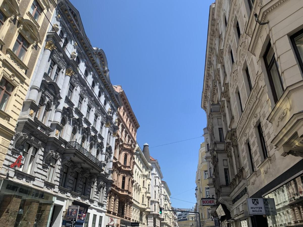 Grosszuegiges Apartment Mit Lounge Naehe Naschmarkt Bécs Kültér fotó